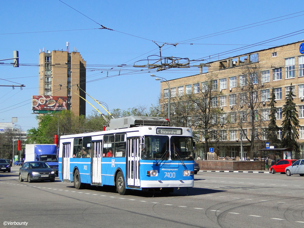 Москва, ЗиУ-682ГМ1 (с широкой передней дверью) № 7400