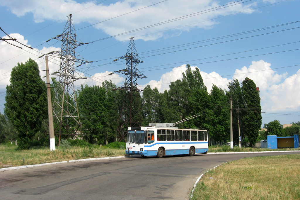Кривой Рог, ЮМЗ Т2 мод. 7 № 666
