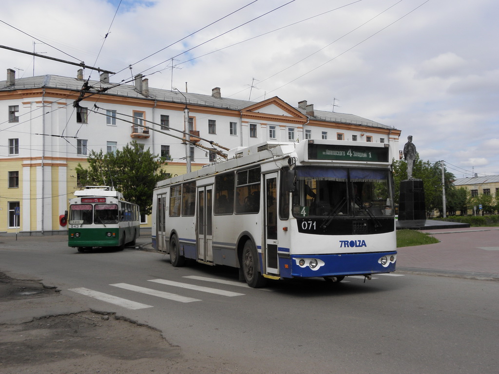 Дзержинск, ЗиУ-682Г-016.02 № 071; Дзержинск, ЗиУ-682Г [Г00] № 043