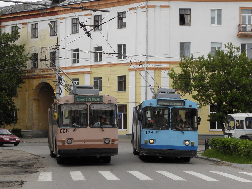 Dzerzhinsk, ZiU-682V [V00] č. 008; Dzerzhinsk, ZiU-682V-012 [V0A] č. 024