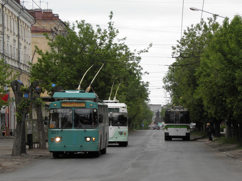 Дзержинск, ЗиУ-682 КР Иваново № 027; Дзержинск, ЗиУ-682 КР Иваново № 021