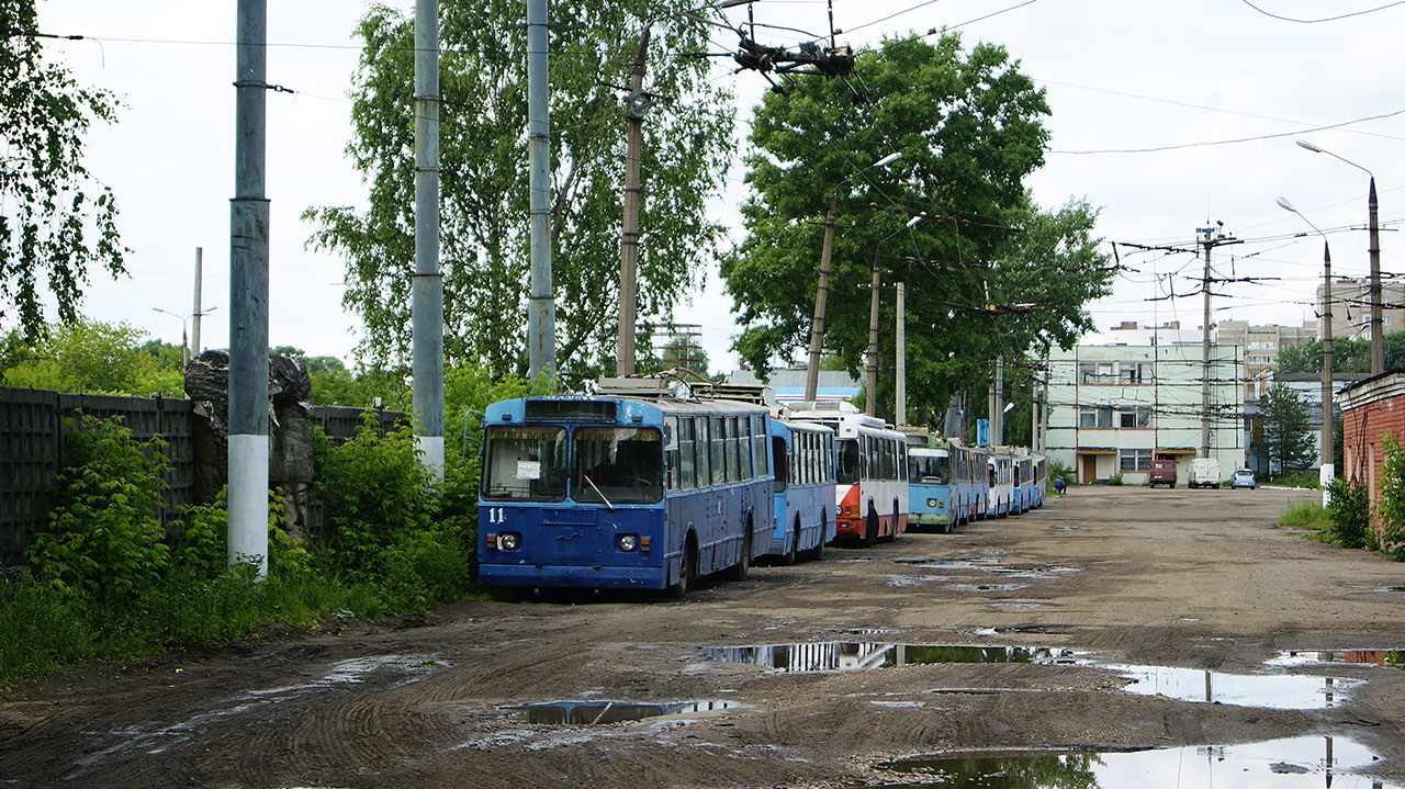 Тверь, ЗиУ-682Г10 № 11; Тверь — Троллейбусный парк