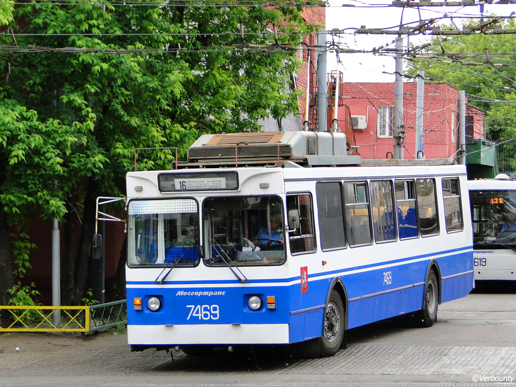 Москва, ЗиУ-682ГМ1 (с широкой передней дверью) № 7469 Москва, ЗиУ-682ГМ1 (с широкой передней дверью) № 7469