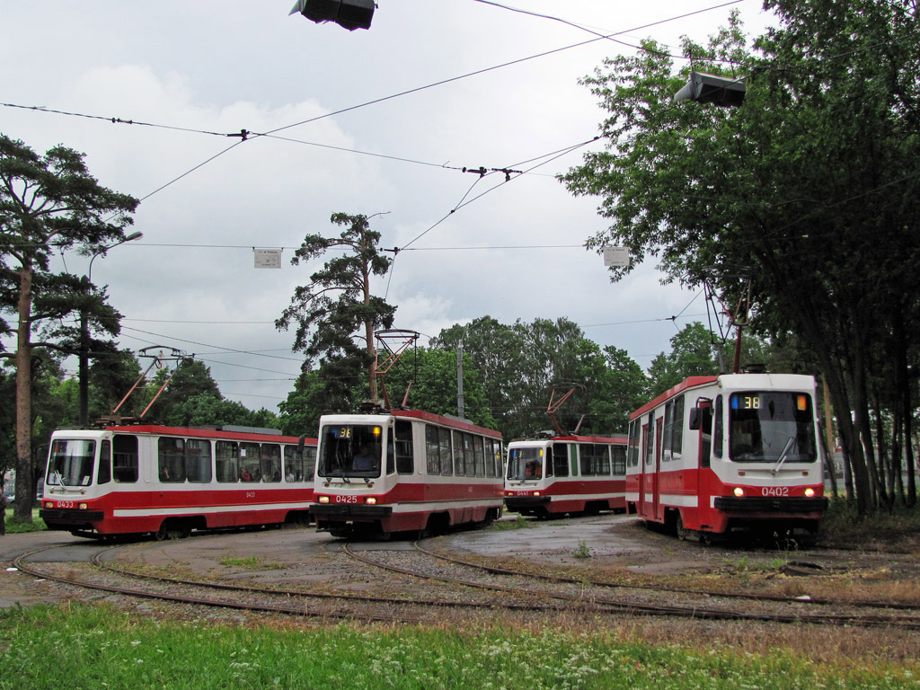 Saint-Pétersbourg, 71-134K (LM-99K) N°. 0425; Saint-Pétersbourg, 71-134K (LM-99K) N°. 0402; Saint-Pétersbourg — Terminal stations