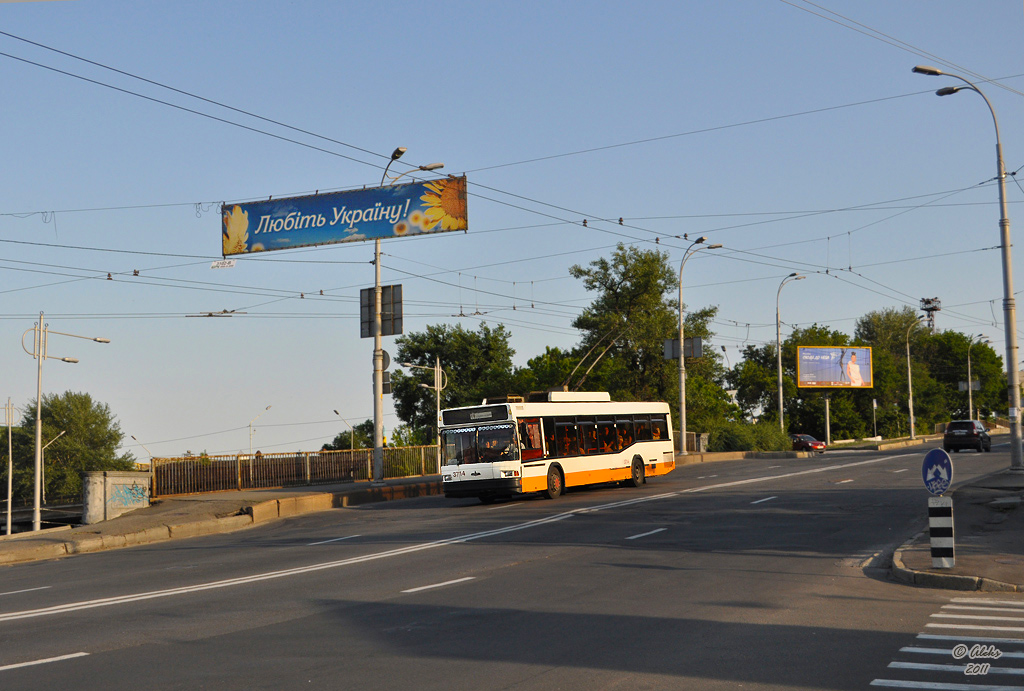 Киев, МАЗ-103Т № 3714