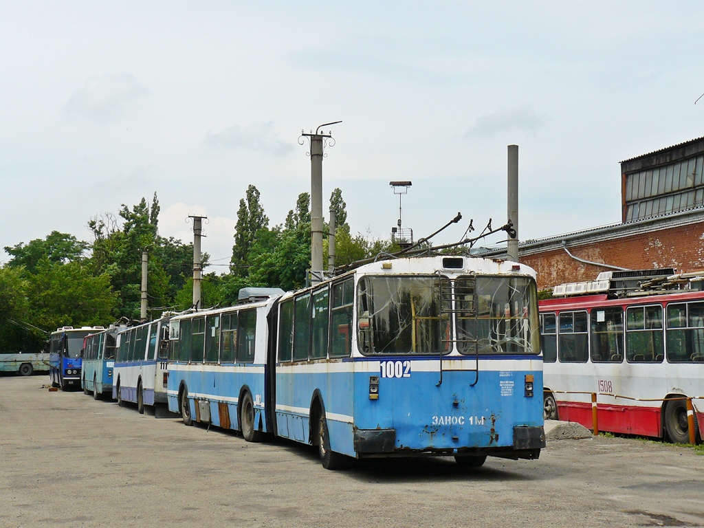 Днепр, ЗиУ-683Б [Б00] № 1002