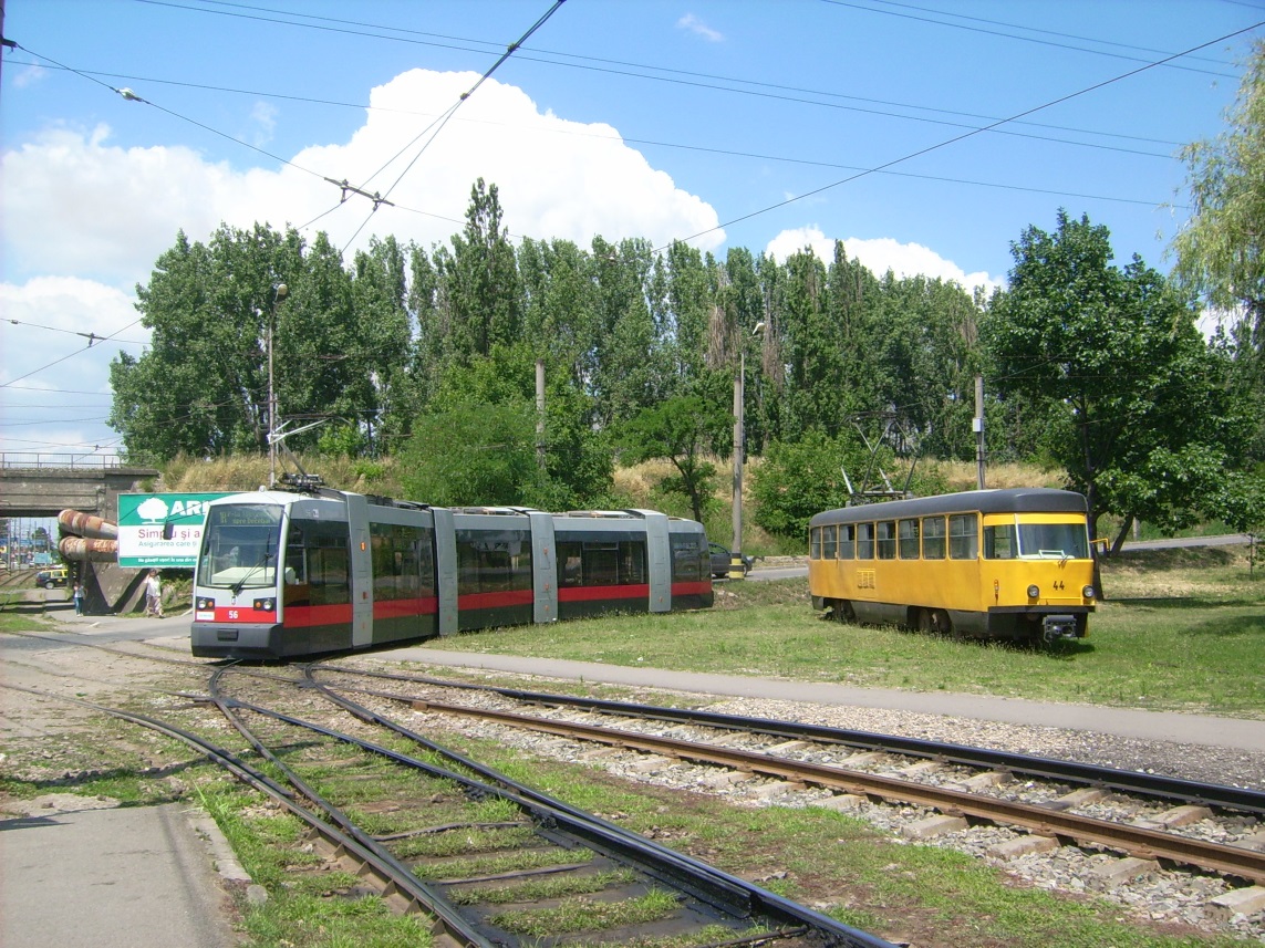 Орадя, Siemens ULF-A1 № 56; Орадя, Tatra T4D-Z № 44