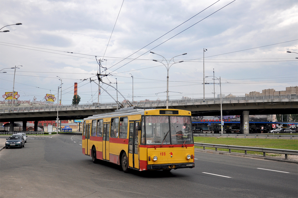 Киев, Škoda 14Tr02/6 № 199