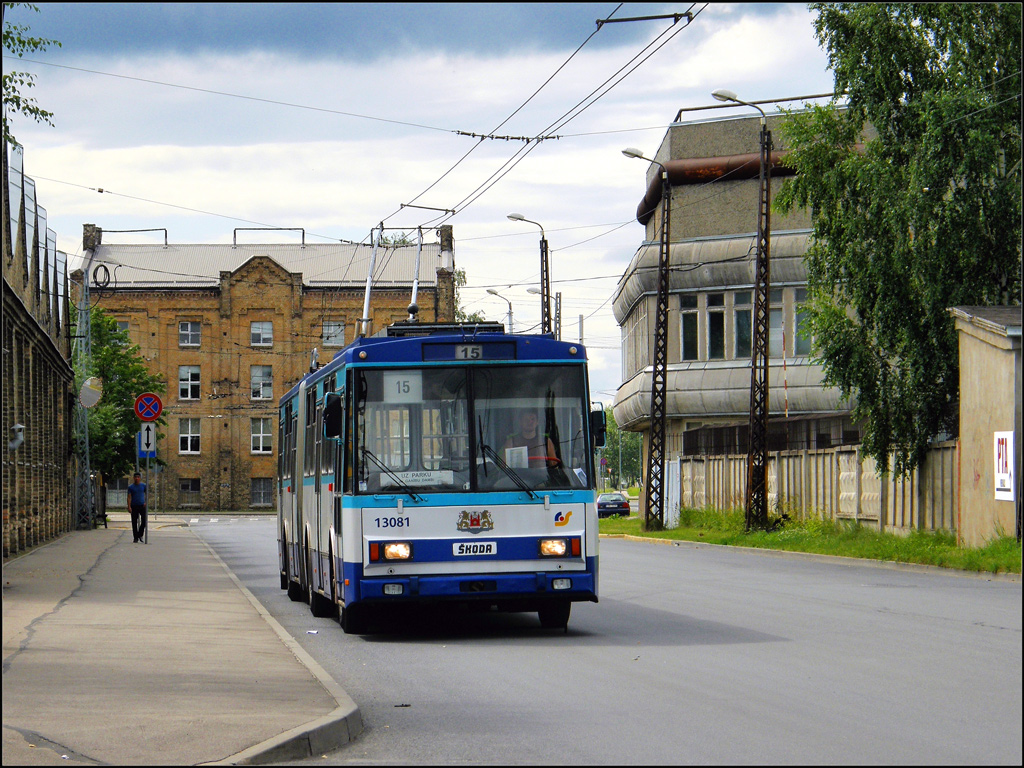 Рига, Škoda 15Tr02/6 № 13081
