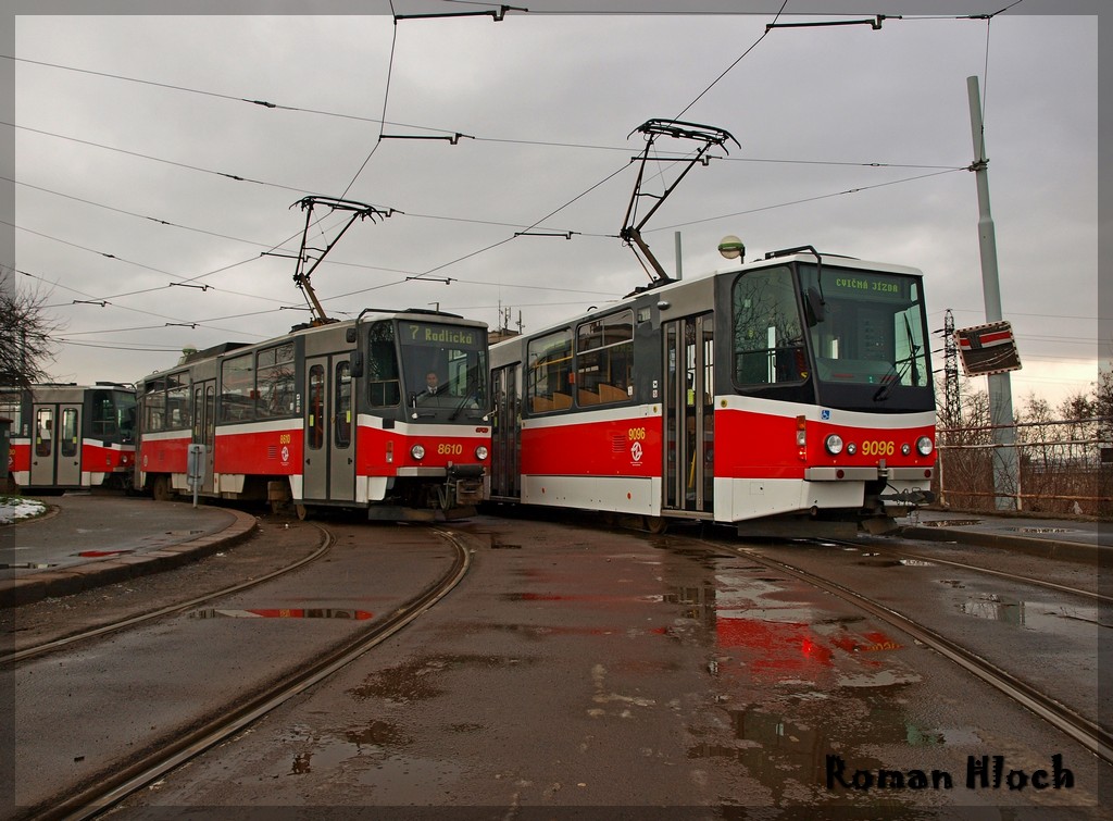 Прага, Tatra T6A5 № 8610; Прага, Tatra KT8D5R.N2P № 9096