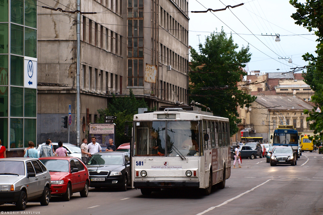 Львов, Škoda 14Tr11/6 № 581