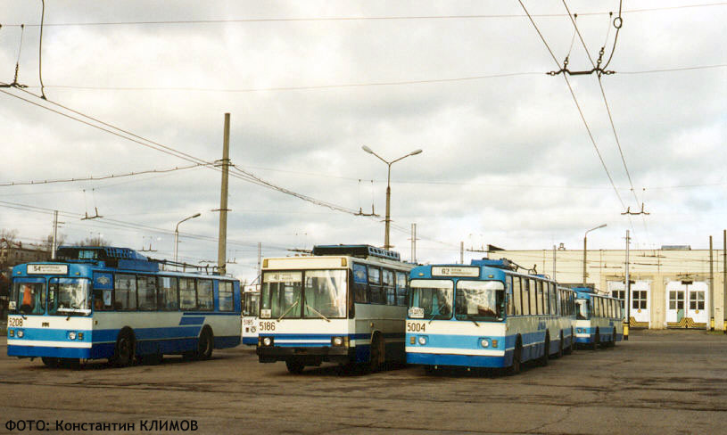 Минск, АКСМ 101 № 5208; Минск, ЗиУ-682В-012 [В0А] № 5004