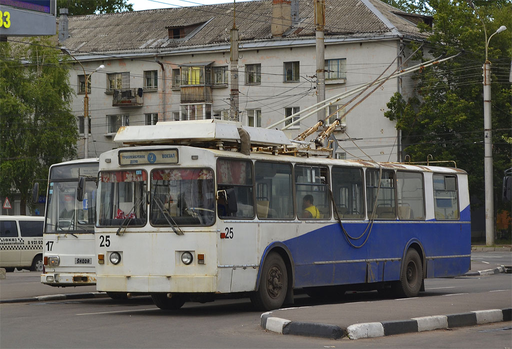 Великий Новгород, ЗиУ-682 КР Иваново № 25