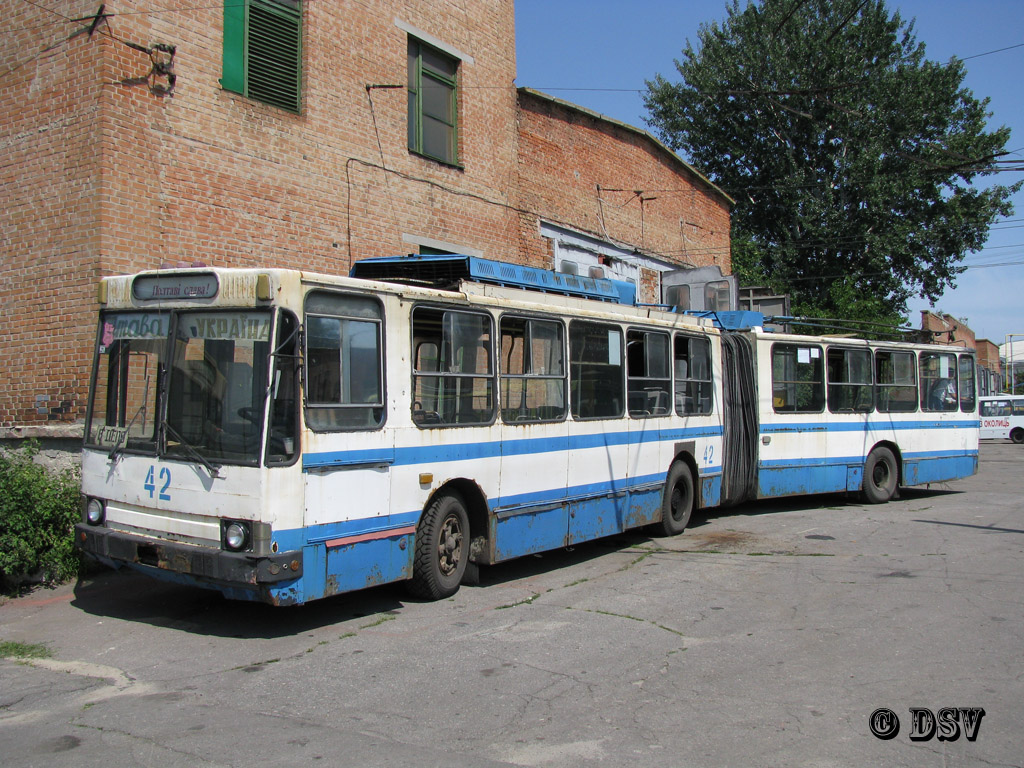 Полтава, ЮМЗ Т1 № 42