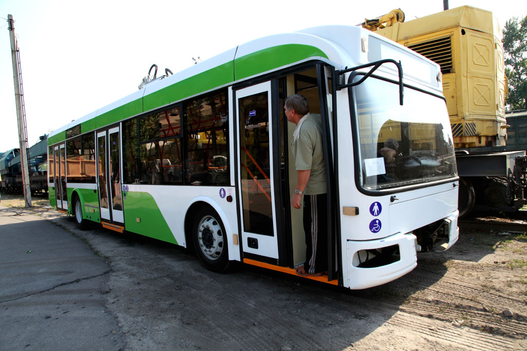 Siewierodonieck, BKM 321 Nr 401; Siewierodonieck — Arrival of BKM-321