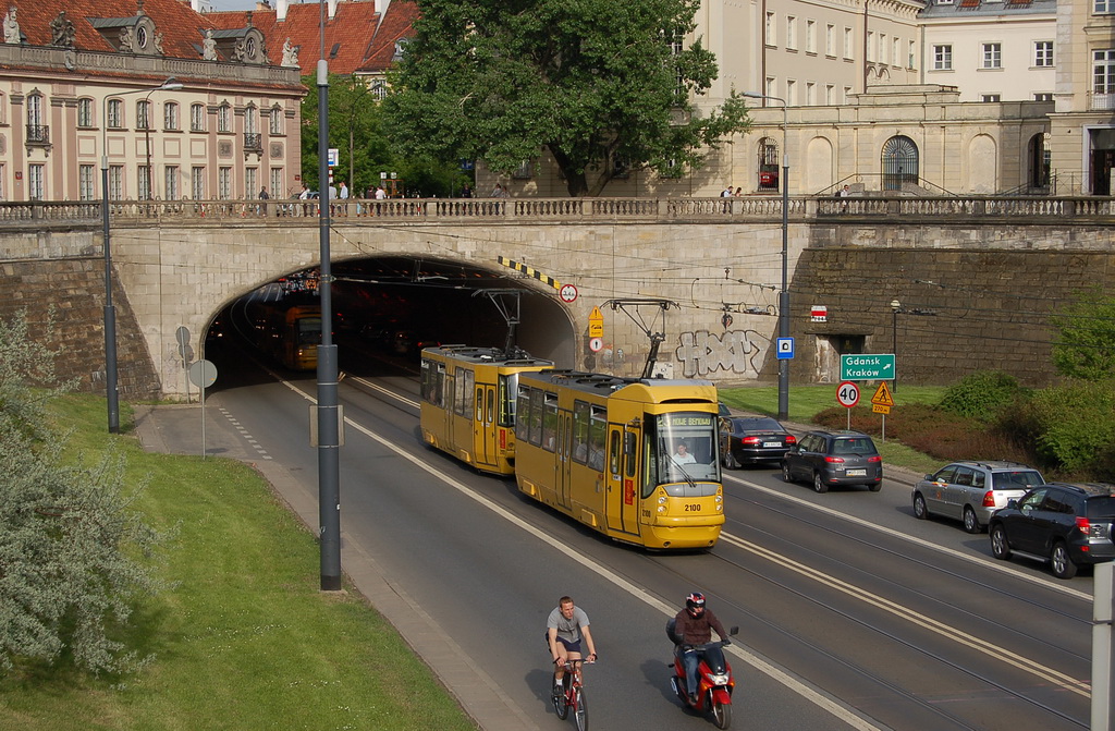 Warsaw, Konstal 105N2k/2000 # 2100