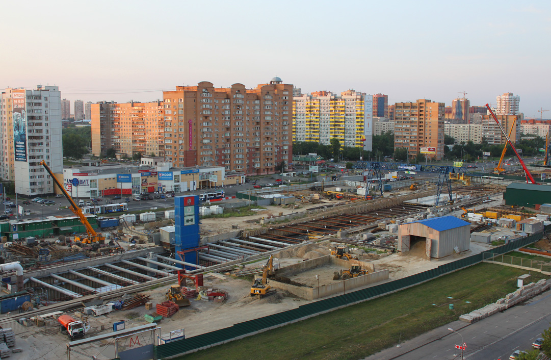 Москва — Метрополитен — [8] Калининско-Солнцевская линия