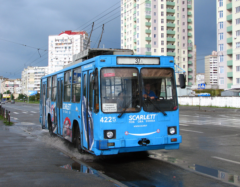 Kijów, YMZ T2 Nr 4225