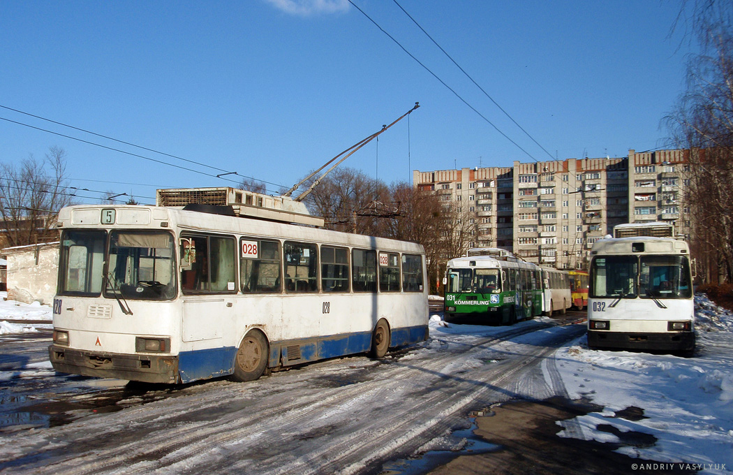Лвов, ЛАЗ-52522 № 028; Лвов, ЛАЗ-52522 № 031; Лвов, ЛАЗ-52522 № 032