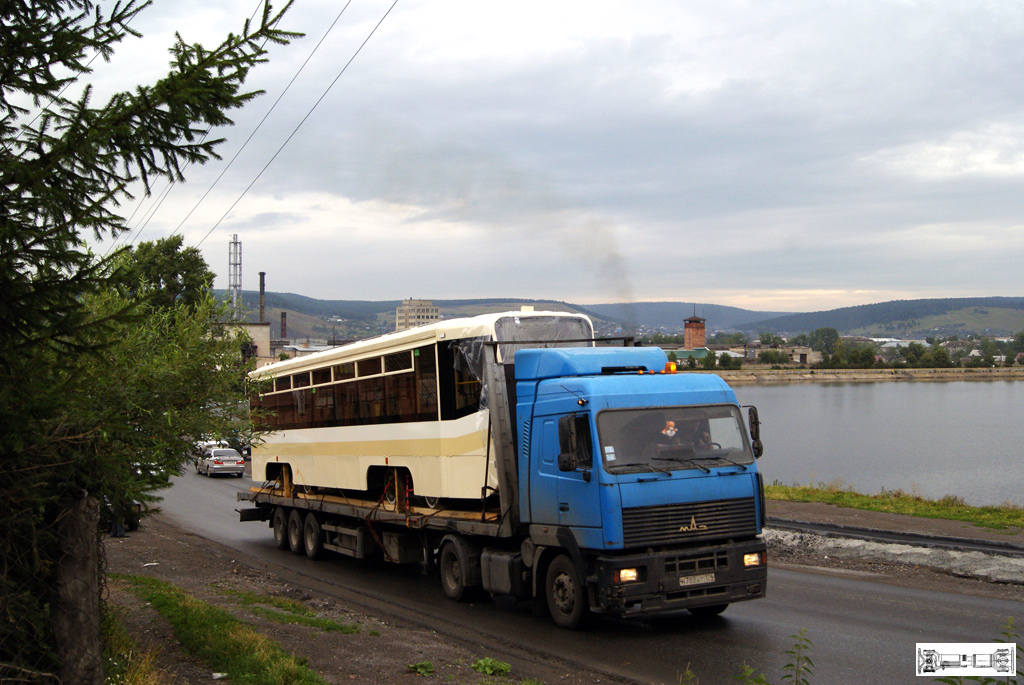 Прокопьевск, 71-619КТ № 197; Усть-Катав — Новые вагоны Прокопьевск, 71-619КТ № 197; Усть-Катав — Новые вагоны