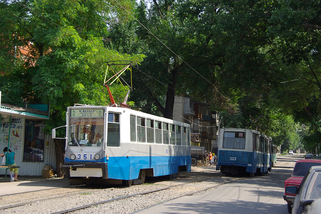 Таганрог, 71-608К № 351; Таганрог, 71-605 (КТМ-5М3) № 323
