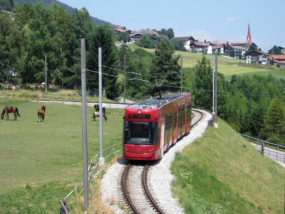 Инсбрук, Bombardier Flexity Outlook № 326; Инсбрук — Stubaitalbahn