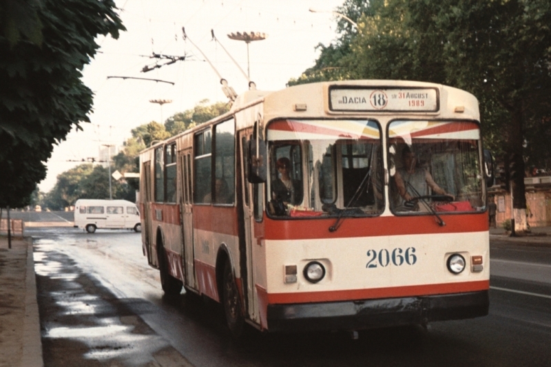 Кишинёв, ЗиУ-682В-012 [В0А] № 2066