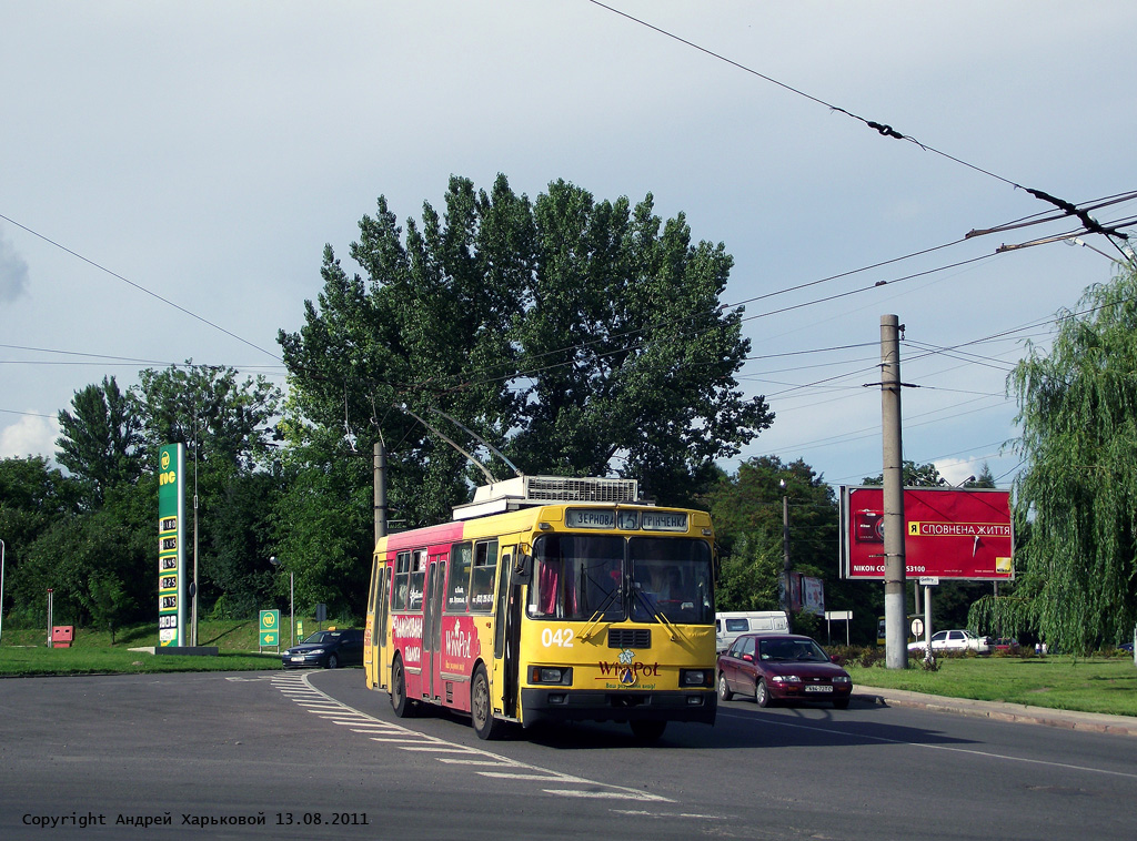 Львов, ЛАЗ-52522 № 042