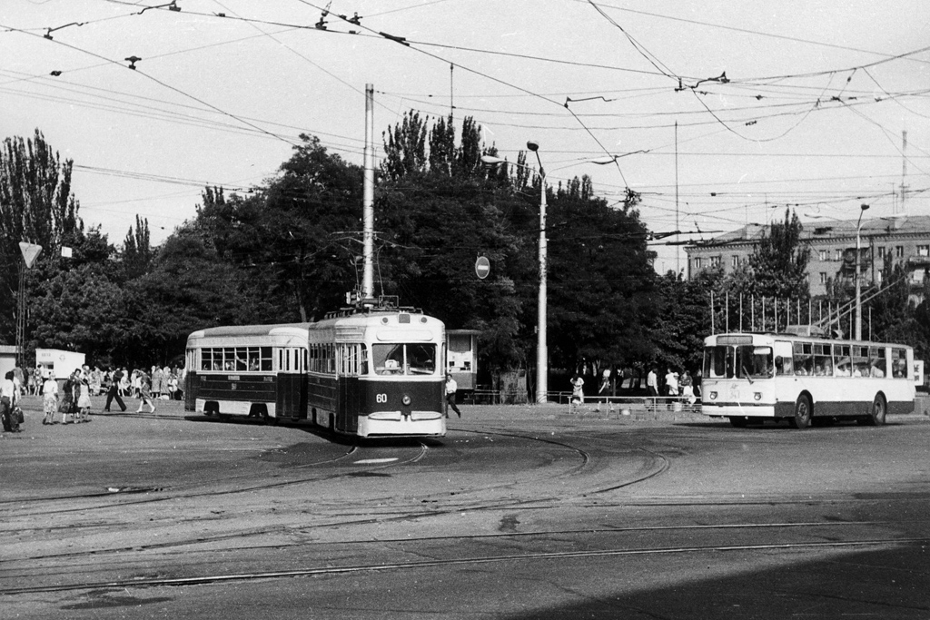 Запорожье, КТМ-1 № 60; Запорожье, ЗиУ-682В № 343