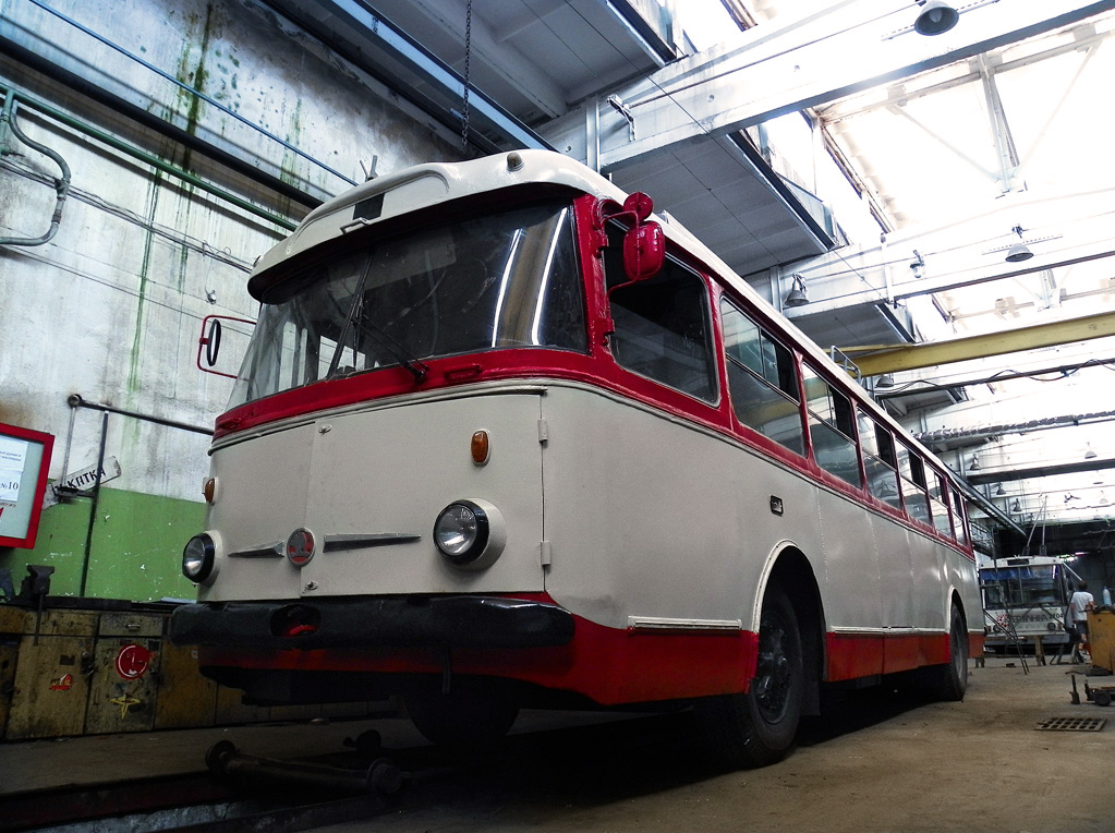 Крымский троллейбус, Škoda 9TrH27 № 3767