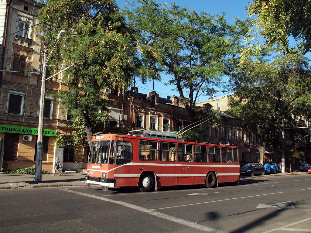 Одесса, ЮМЗ Т2 № 2037