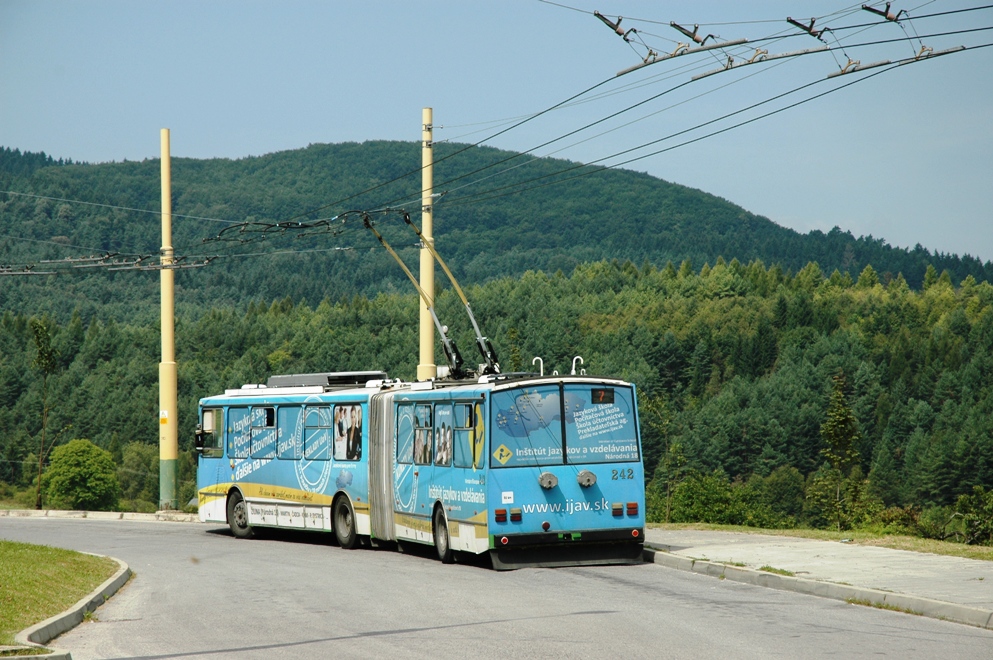 Жилина, Škoda 15Tr13/7M № 242