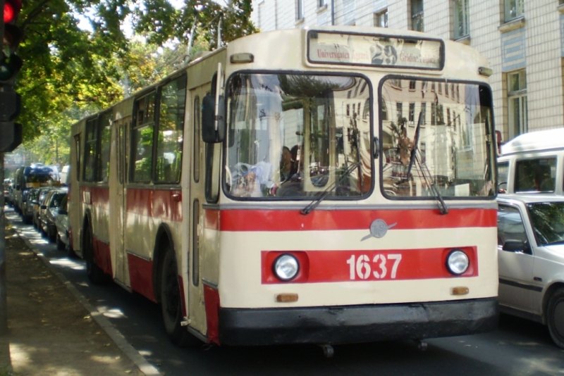Кишинёв, ЗиУ-682В № 1637