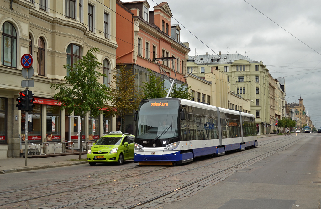 Riga, Škoda 15T ForCity Alfa Riga č. 57201