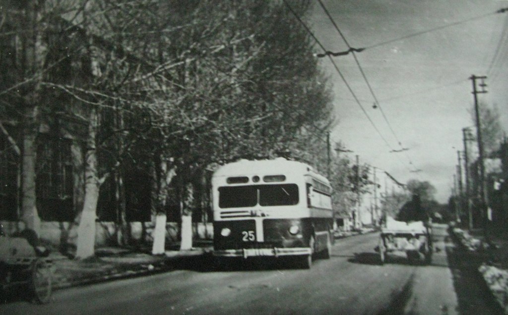Саратов, МТБ-82Д № 25; Саратов — Исторические фотографии
