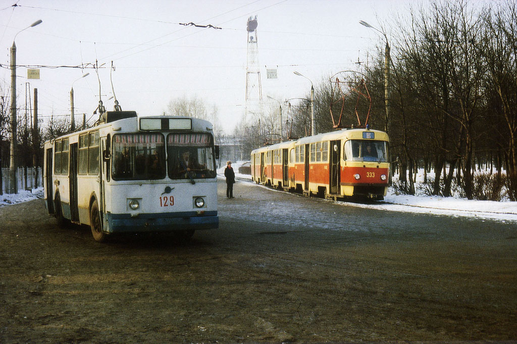 Тверь, ЗиУ-682В № 129; Тверь — Старые фотографии (1917—1991); Тверь — Трамвайные конечные станции и кольца; Тверь — Троллейбусные конечные станции и кольца