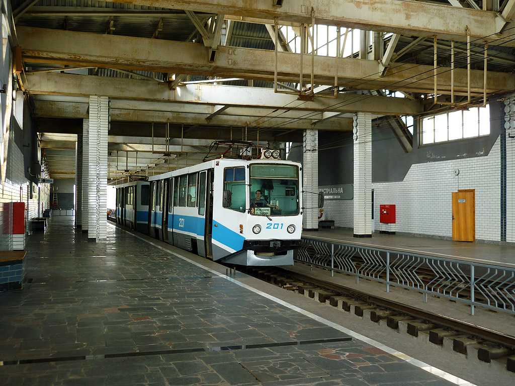 Кривой Рог, 71-611 № 201