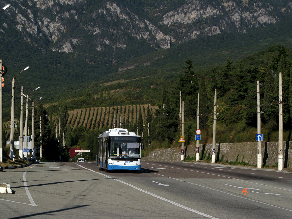 Trolleybus de Crimée, Bogdan T70115 N°. 4400