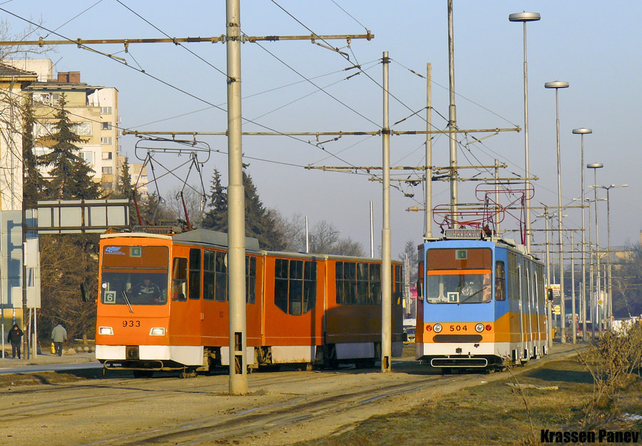 София, Т8М-900М № 933; София, Т8М-500 F № 504