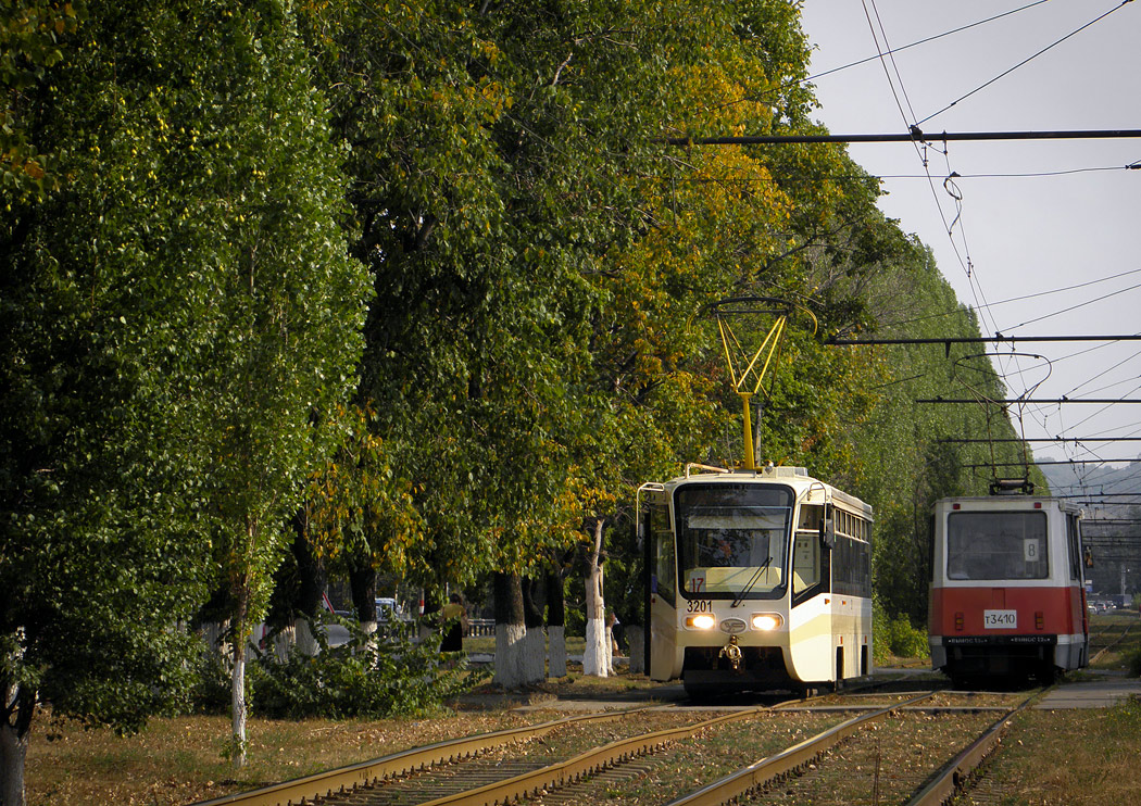 Nijni Novgorod, 71-619KT N°. 3201; Nijni Novgorod, 71-605 (KTM-5M3) N°. 3410