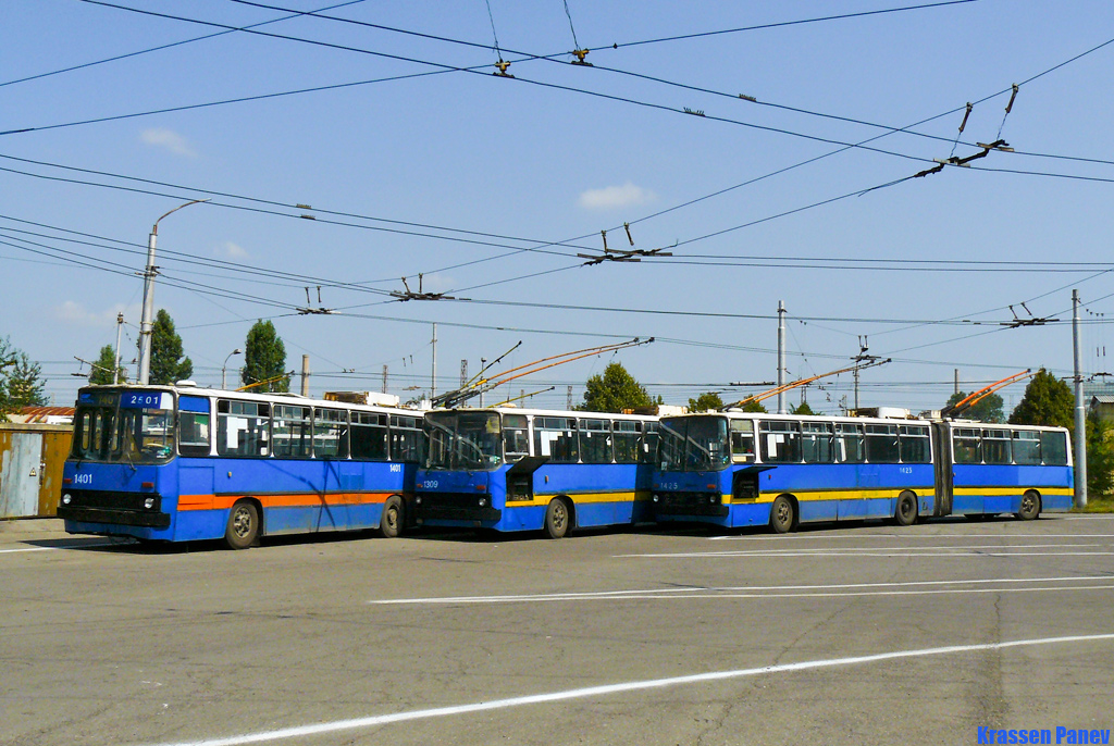 Sofia, Ikarus 280.92 Nr. 1425; Sofia — Combined trolleybus and electric bus depots: [1] Iskar; Sofia — Historical —  Тrolleybus photos (1990–2010)