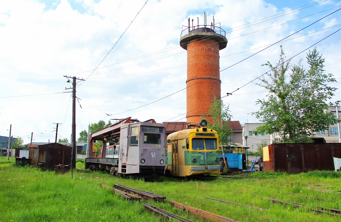 Khabarovsk, TK-28 N°. РТ-14; Khabarovsk, MTV-82 N°. 4