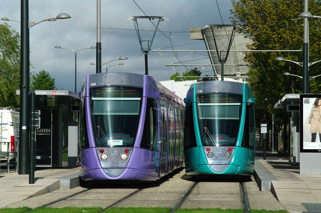 Reims, Alstom Citadis 302 Br. 103; Reims, Alstom Citadis 302 Br. 113
