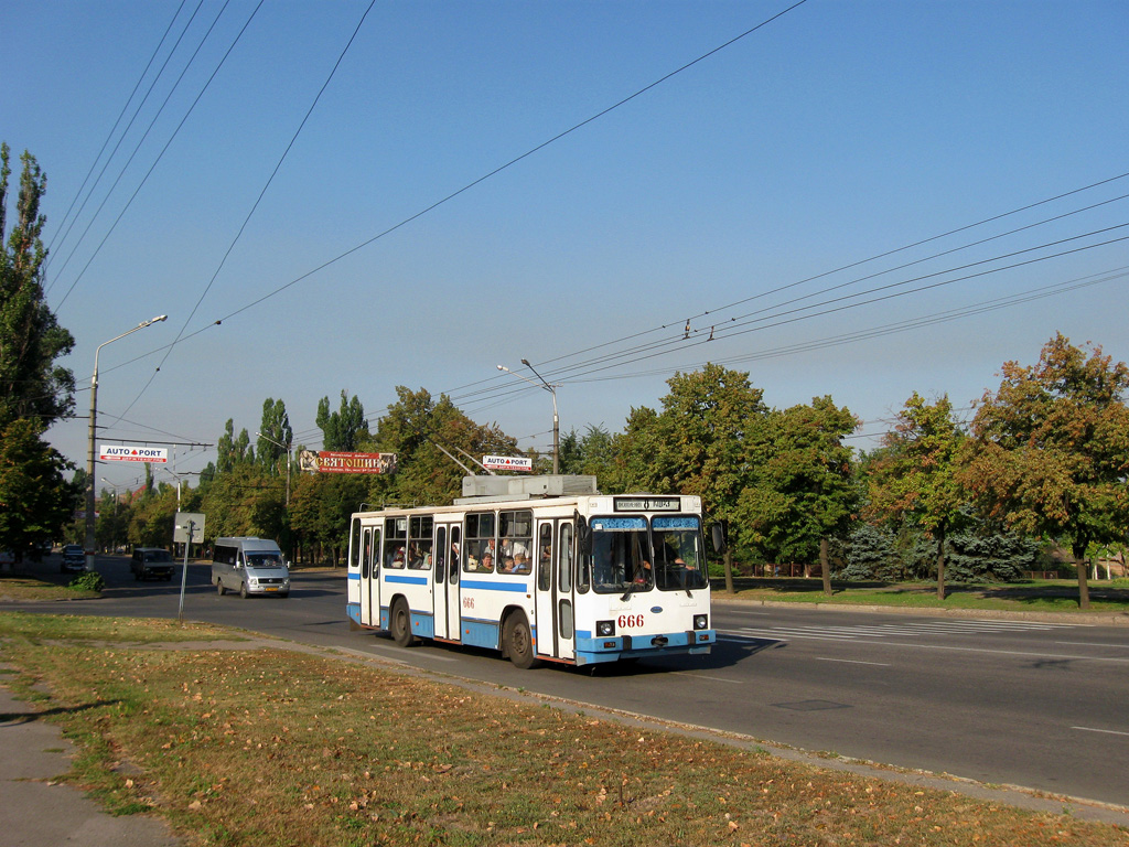 Krivij Rih, YMZ Т2 mod. 7 — 666