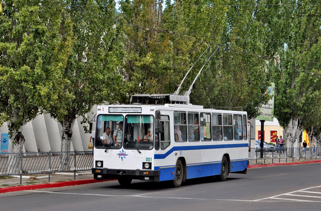 Керчь, ЮМЗ Т2.09 № 001