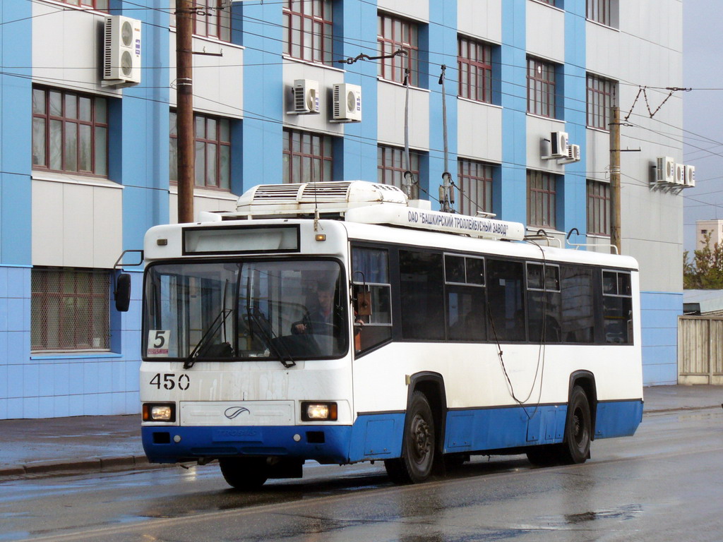 Киров, БТЗ-52764Р № 450