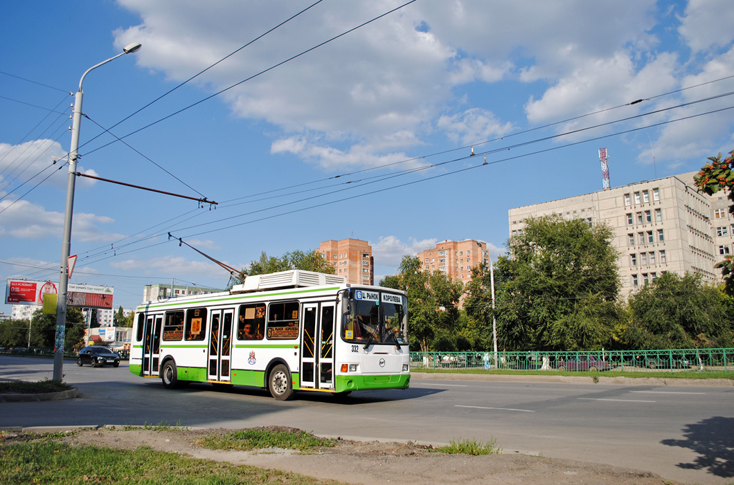 Rostov-na-Donu, LiAZ-5280 Nr. 332