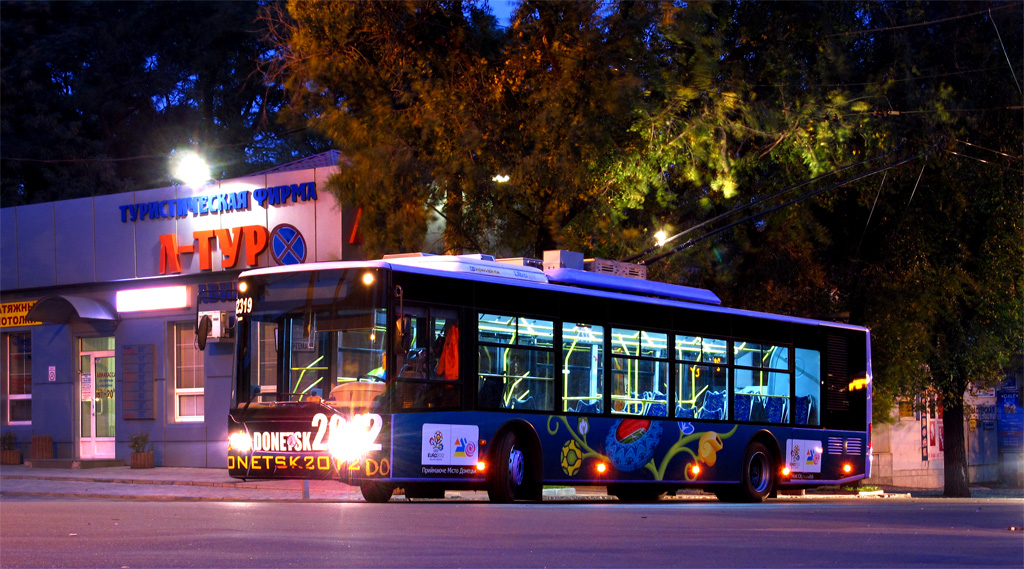 Донецк, ЛАЗ E183A1 № 2319