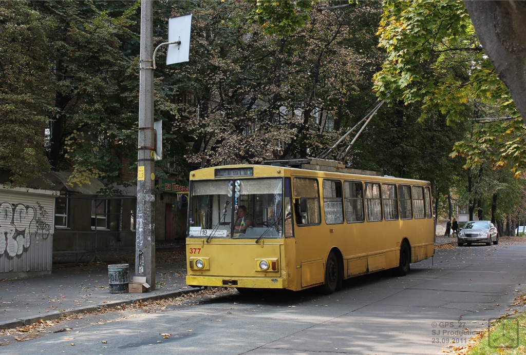 Киев, Škoda 14Tr02/6 № 377