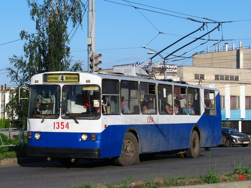Ижевск, ЗиУ-682В № 1354